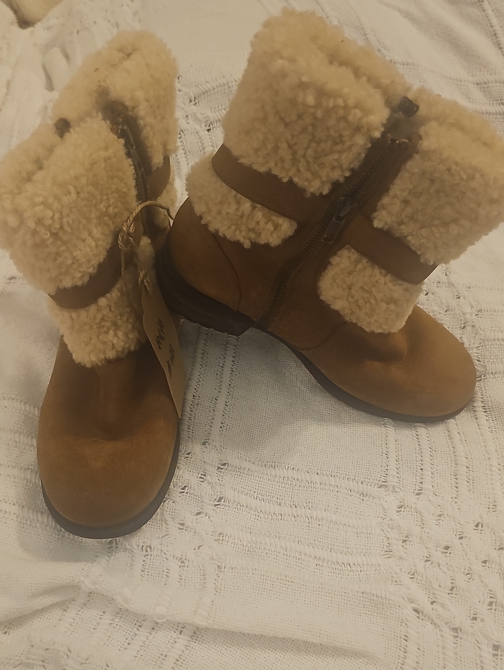UGG Chestnut Shearling-Trim Ankle Boots Winter 7.5 Women